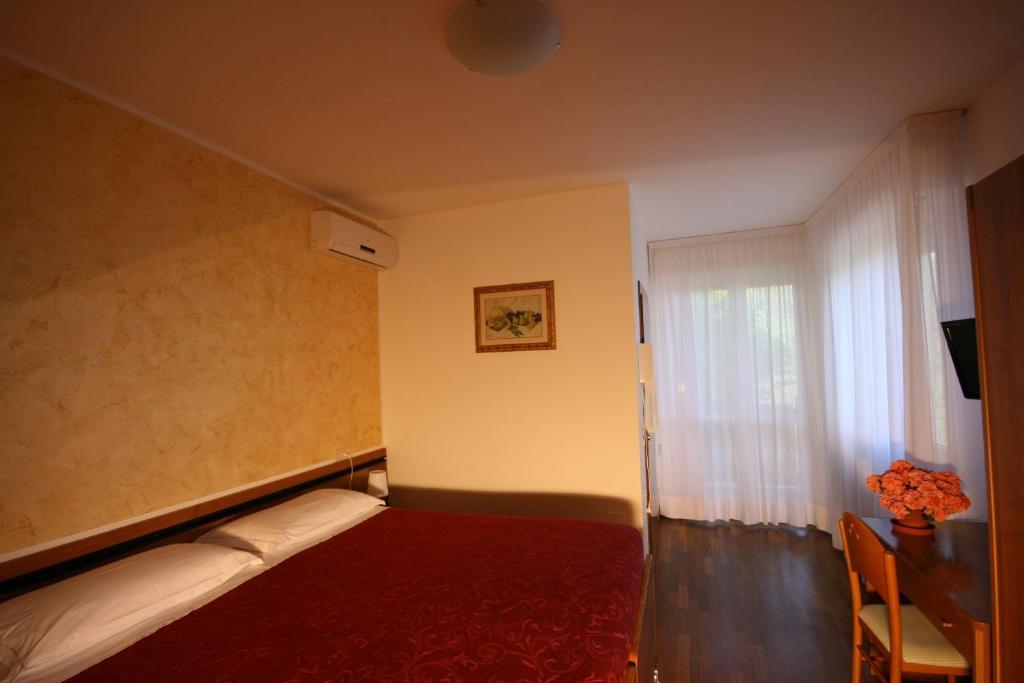 Albergo Centopini Gemmano Cameră foto