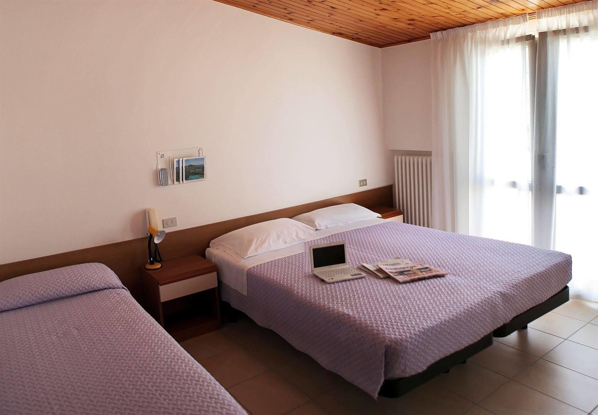 Albergo Centopini Gemmano Exterior foto